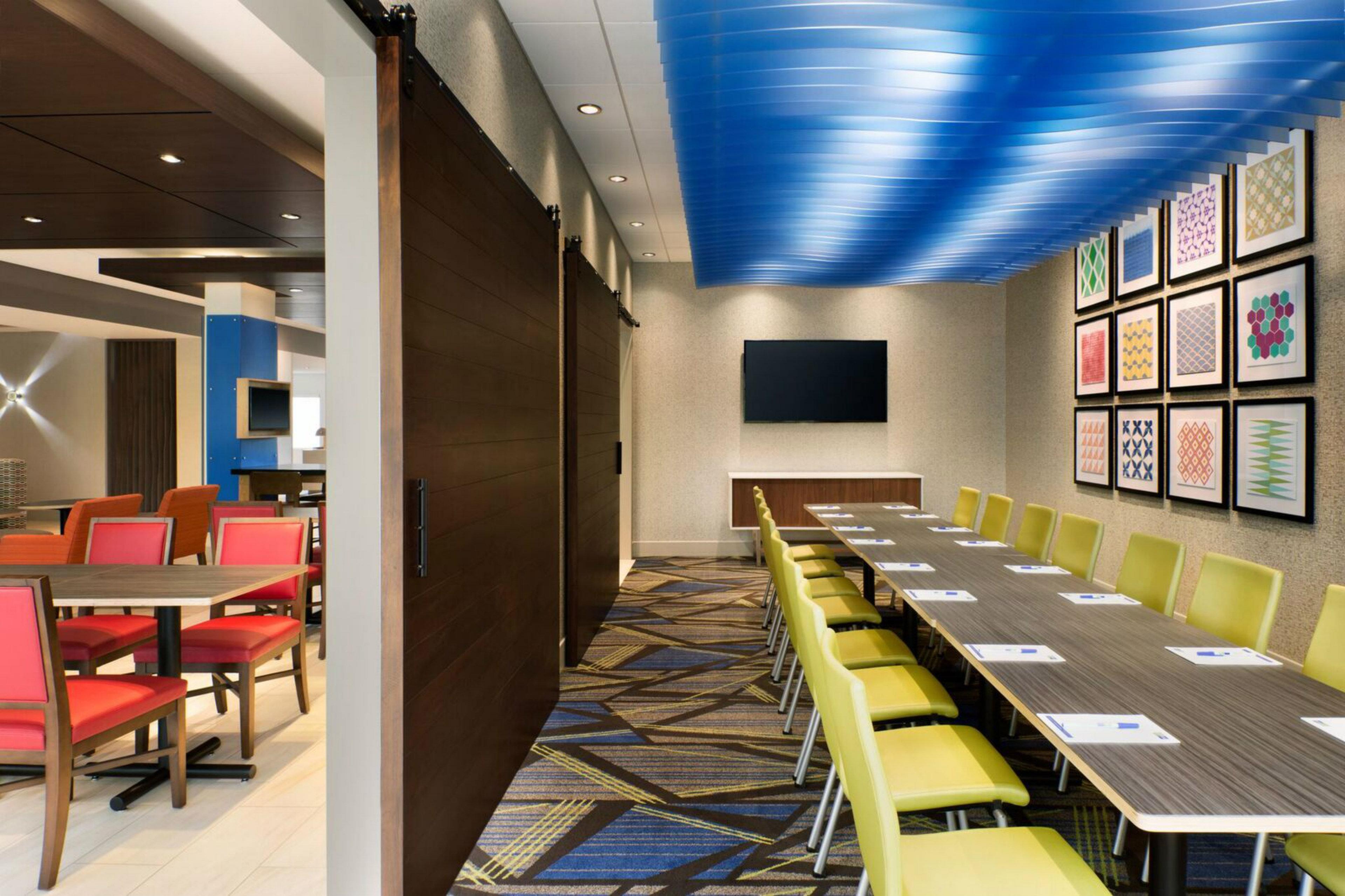 Holiday Inn Express & Suites - Nebraska City By Ihg Exterior foto